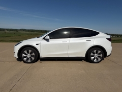 Used 2023  Tesla Model Y Long Range AWD at Rooster Auto Sales near Vinton&comma; IA