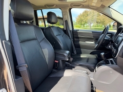 Used 2016  Jeep Compass 4d SUV FWD High Altitude at Rooster Auto Sales near Vinton&comma; IA
