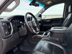 Used 2020  Chevrolet Silverado 1500 4WD Crew Cab LT Trail Boss at Rooster Auto Sales near Vinton&comma; IA