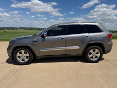 Used 2011  Jeep Grand Cherokee 4d SUV 4WD Limited at Rooster Auto Sales near Vinton&comma; IA