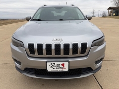 Used 2019  Jeep Cherokee 4d SUV 4WD Limited 3&period;2L at Rooster Auto Sales near Vinton&comma; IA