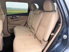 Used 2016  Nissan Rogue 4d SUV AWD SV at Rooster Auto Sales near Vinton&comma; IA