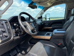 Used 2019  Chevrolet Silverado 3500 4WD Crew Cab LTZ DRW at Rooster Auto Sales near Vinton&comma; IA