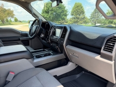 Used 2017  Ford F-150 4WD SuperCrew XLT 5 1&sol;2 at Rooster Auto Sales near Vinton&comma; IA