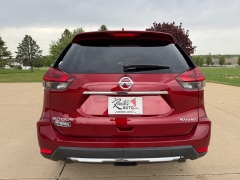 Used 2018  Nissan Rogue 4d SUV AWD SV at Rooster Auto Sales near Vinton&comma; IA