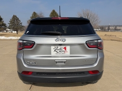 Used 2018  Jeep Compass 4d SUV 4WD Limited at Rooster Auto Sales near Vinton&comma; IA
