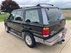 Used 1995 Ford Explorer 4d SUV 4WD XL at Rooster Auto Sales near Vinton, IA
