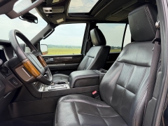 Used 2010  Lincoln Navigator L 4d SUV 4WD Elite at Rooster Auto Sales near Vinton&comma; IA