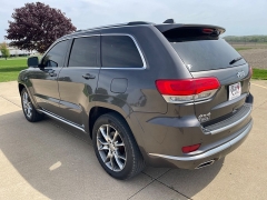 Used 2015 Jeep Grand Cherokee 4d SUV 4WD Summit at Rooster Auto Sales near Vinton, IA