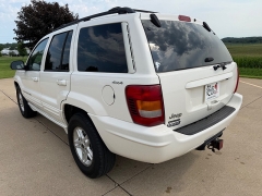 Used 2000  Jeep Grand Cherokee 4d SUV 4WD Limited V8 at Rooster Auto Sales near Vinton&comma; IA