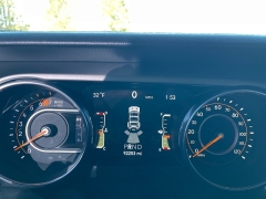 Used 2018  Jeep Wrangler Unlimited 4d SUV 4WD Sahara at Rooster Auto Sales near Vinton&comma; IA