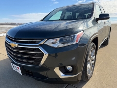Used 2018  Chevrolet Traverse 4d SUV AWD Premier at Rooster Auto Sales near Vinton&comma; IA