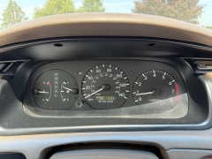 Used 2000  Toyota Camry 4d Sedan XLE at Rooster Auto Sales near Vinton&comma; IA