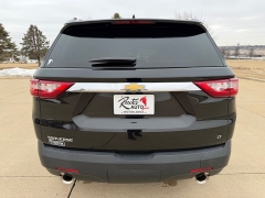 Used 2018  Chevrolet Traverse 4d SUV FWD LT Cloth w&sol;1LT at Rooster Auto Sales near Vinton&comma; IA
