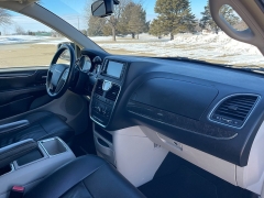 Used 2013  Chrysler Town & Country 4d Wagon Touring at Rooster Auto Sales near Vinton&comma; IA