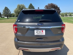 Used 2016 Ford Explorer 4d SUV 4WD XLT at Rooster Auto Sales near Vinton, IA