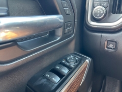 Used 2020 Chevrolet Silverado 2500 4WD Crew Cab High Country Dsl at Rooster Auto Sales near Vinton, IA