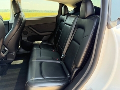 Used 2021  Tesla Model Y Performance AWD at Rooster Auto Sales near Vinton&comma; IA
