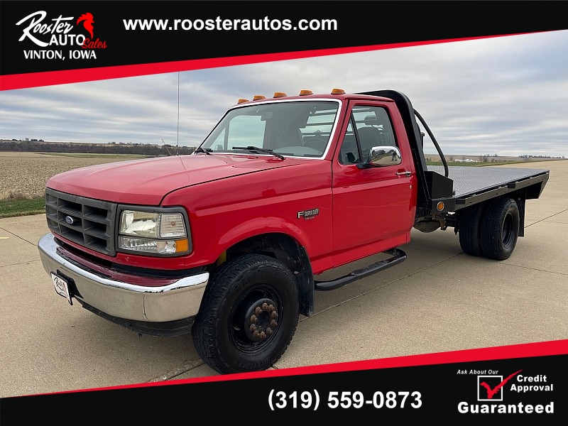 Used 1994  Ford Super Duty F-450 CC Reg Cab XL 185" at Rooster Auto Sales near Vinton, IA