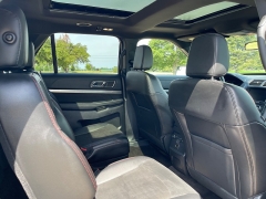Used 2018 Ford Explorer 4d SUV 4WD XLT at Rooster Auto Sales near Vinton, IA