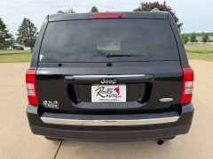 Used 2017  Jeep Patriot 4d SUV 4WD High Altitude at Rooster Auto Sales near Vinton&comma; IA