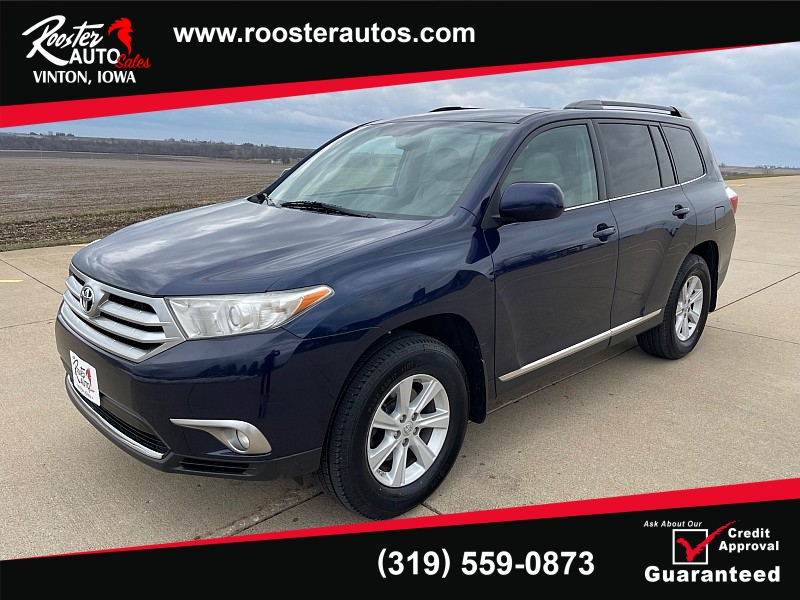 Used 2013  Toyota Highlander 4d SUV AWD SE at Rooster Auto Sales near Vinton, IA