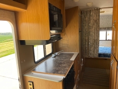 Used 1998 Fleetwood Motorhome at Rooster Auto Sales near Vinton, IA