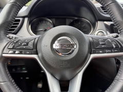 Used 2017  Nissan Rogue 4d SUV AWD S at Rooster Auto Sales near Vinton&comma; IA