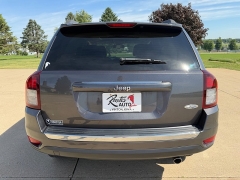 Used 2016  Jeep Compass 4d SUV FWD High Altitude at Rooster Auto Sales near Vinton&comma; IA