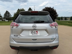 Used 2014  Nissan Rogue 4d SUV AWD SL at Rooster Auto Sales near Vinton&comma; IA