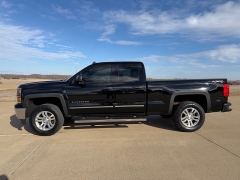 Used 2014  Chevrolet Silverado 1500 4WD Double Cab LT at Rooster Auto Sales near Vinton&comma; IA
