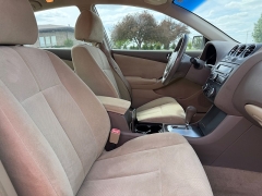 Used 2007  Nissan Altima 4d Sedan SL 2&period;5L at Rooster Auto Sales near Vinton&comma; IA