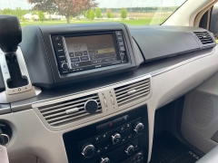 Used 2010 Volkswagen Routan 4dr Wgn SE at Rooster Auto Sales near Vinton, IA
