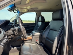 Used 2017  Chevrolet Tahoe 4d SUV 4WD LT at Rooster Auto Sales near Vinton&comma; IA