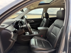 Used 2021  Chevrolet Traverse AWD 4dr RS at Rooster Auto Sales near Vinton&comma; IA