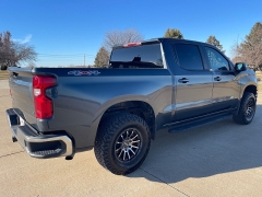 Used 2019  Chevrolet Silverado 1500 4WD Crew Cab LT at Rooster Auto Sales near Vinton&comma; IA
