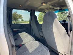 Used 2001 Ford F-150 4WD SuperCrew XLT at Rooster Auto Sales near Vinton, IA