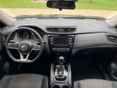 Used 2019 Nissan Rogue 4d SUV AWD SV at Rooster Auto Sales near Vinton, IA