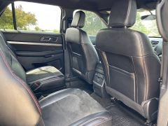 Used 2018 Ford Explorer 4d SUV 4WD XLT at Rooster Auto Sales near Vinton, IA