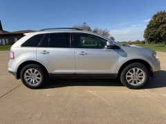 Used 2010  Ford Edge 4d SUV FWD SEL at Rooster Auto Sales near Vinton&comma; IA