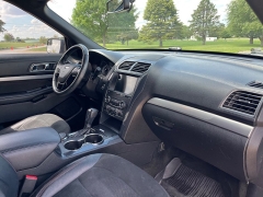 Used 2018 Ford Explorer 4d SUV 4WD XLT at Rooster Auto Sales near Vinton, IA