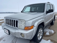 Used 2007  Jeep Commander 4d SUV 4WD Limited HEMI at Rooster Auto Sales near Vinton, IA