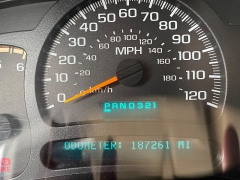 Used 2003  Chevrolet Silverado 2500 4WD Crew Cab HD LT at Rooster Auto Sales near Vinton, IA