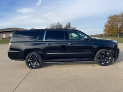 Used 2019  GMC Yukon XL 4d SUV 4WD Denali at Rooster Auto Sales near Vinton&comma; IA
