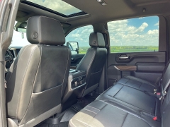 Used 2020 Chevrolet Silverado 2500 4WD Crew Cab High Country Dsl at Rooster Auto Sales near Vinton, IA