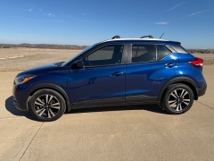 Used 2019  Nissan Kicks 4d SUV FWD SR Premium at Rooster Auto Sales near Vinton&comma; IA