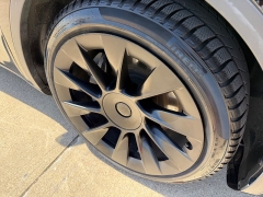Used 2021  Tesla Model Y Long Range AWD at Rooster Auto Sales near Vinton&comma; IA