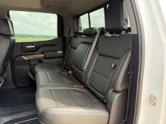 Used 2019  Chevrolet Silverado 1500 4WD Crew Cab LT Trail Boss at Rooster Auto Sales near Vinton&comma; IA