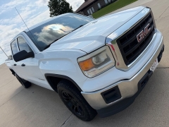 Used 2015  GMC Sierra 1500 4WD Crew Cab at Rooster Auto Sales near Vinton&comma; IA