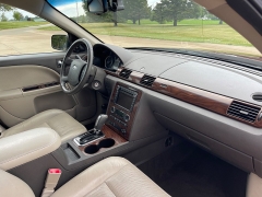 Used 2008 Ford Taurus 4d Sedan SEL at Rooster Auto Sales near Vinton, IA